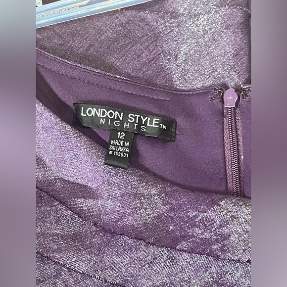 NWT - London Style Nights Tiered Dress - Picture 4 of 9